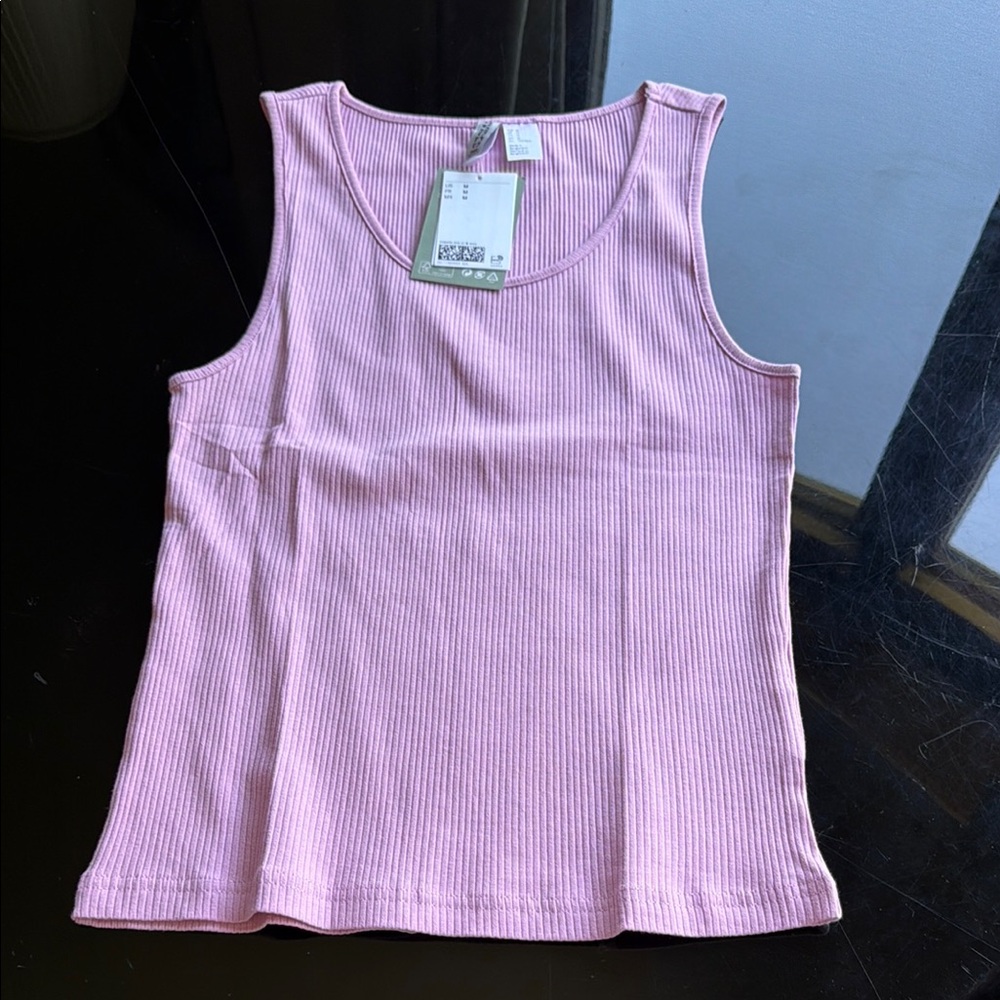 H&M Women’s Ribbed Pink Tank Top